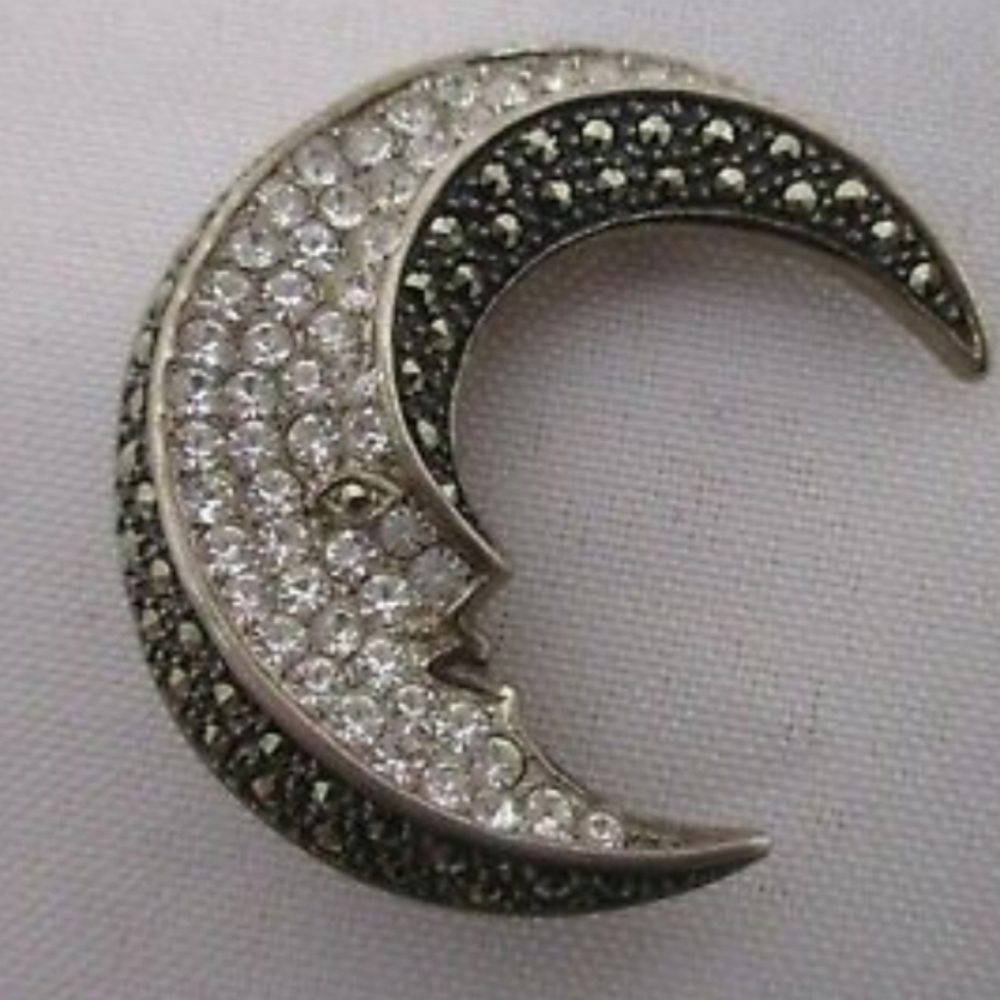 SOLD Vintage "Man in the Moon" pendant/brooch